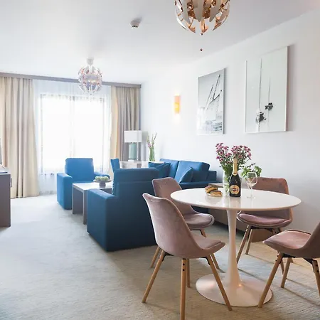 Blue Lagoon Apartment By Kramm - Kolobrzeg * 코워브제크